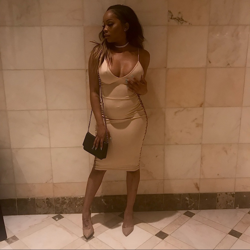 Mars the Label Nude Goddess dress midi